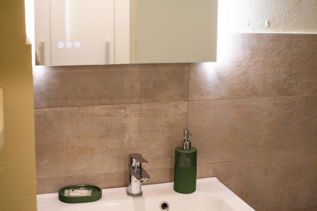 Soppalchino In Via Savona Apartment Милано Екстериор снимка